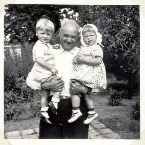 Hr. Eskær og Torben og jeg i 1953